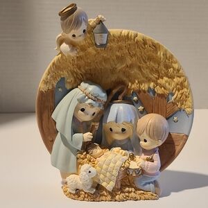 Precious Moments Pastel Nativity Figurine - Blue, Cream, Yellow, Brown